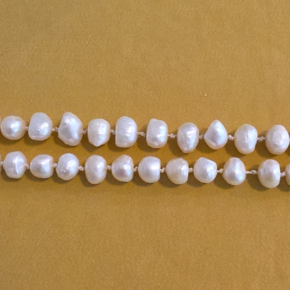 Vintage Knotted Fresh Water Pearl Necklace w/ 925 Silver Toggle "Cable" Clasp - Picture 10 of 16